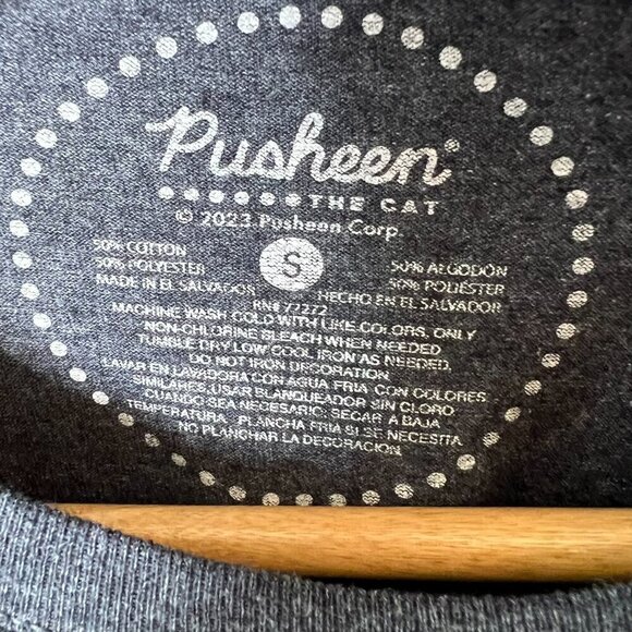 Pusheen T Shirt Womens Size Small Gray DJ Cat Cotton Blend Kawaii Everyday - Picture 2 of 11